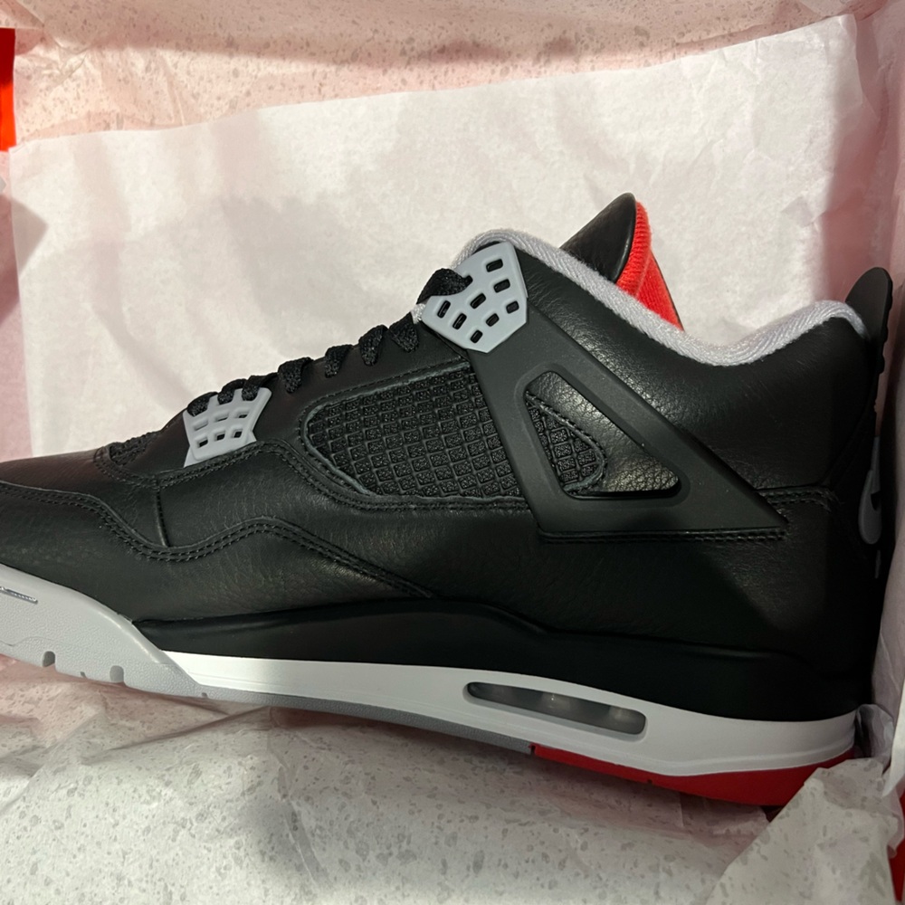 Nike Air Jordan 4 Retro